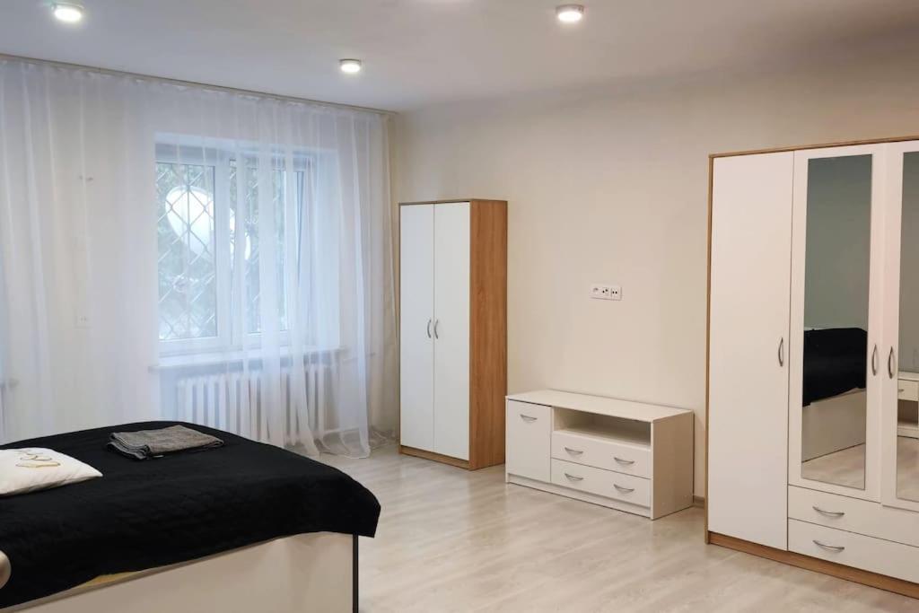 Two Room Apartment In A Prestigious Location Варшава Екстер'єр фото